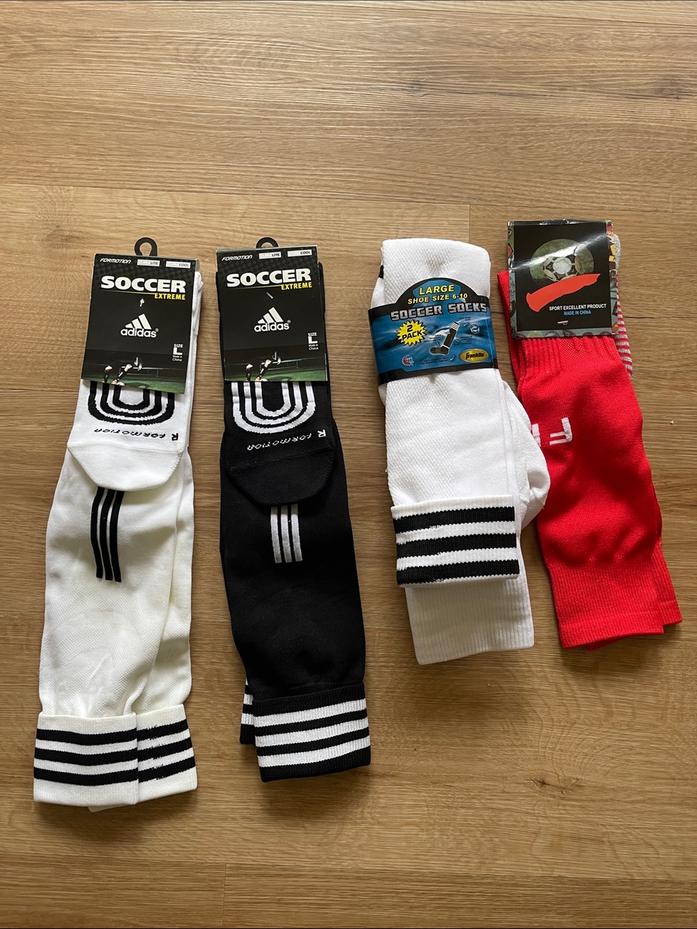 NWT adidas Pack of Athletic Crew Socks in White, Black & Red
